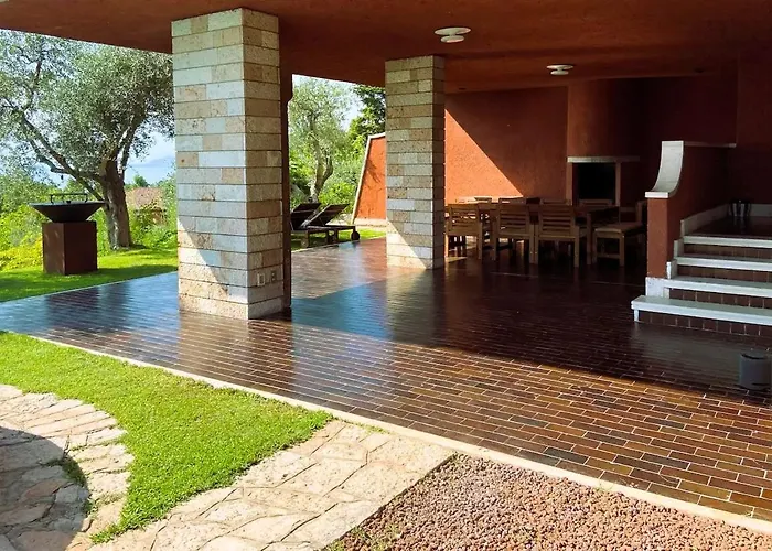 VILLA SETTANTA Lago di Garda - Heated Pool on request