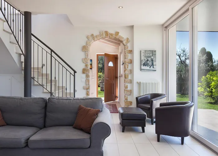 Villa Lisi With Pool